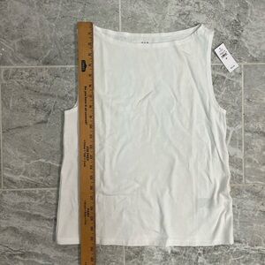 NWT Women’s Boat Neck Tank Top